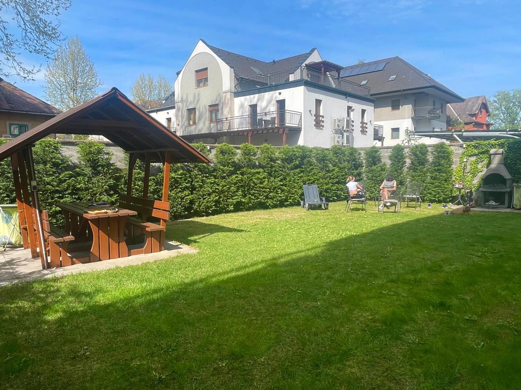 Republic5 Apartment Шиофок Экстерьер фото